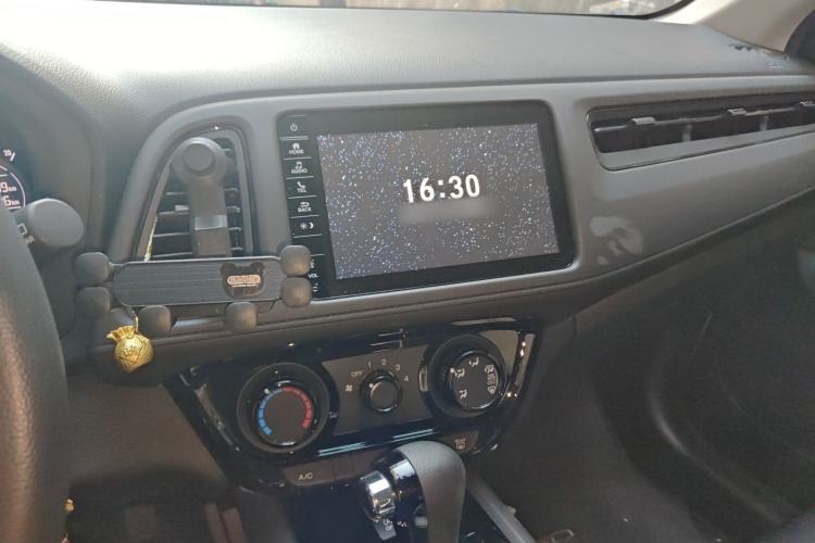 Used Honda Vezel 2022 1.5L CVT Phantom Night Pioneer Edition Audio And AC Panel