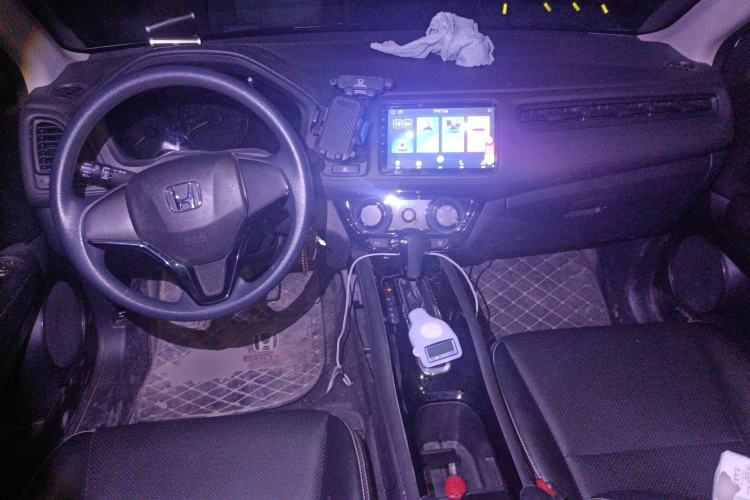 Used Honda Vezel 2022 1.5L CVT Elite Smart Edition Center Console
