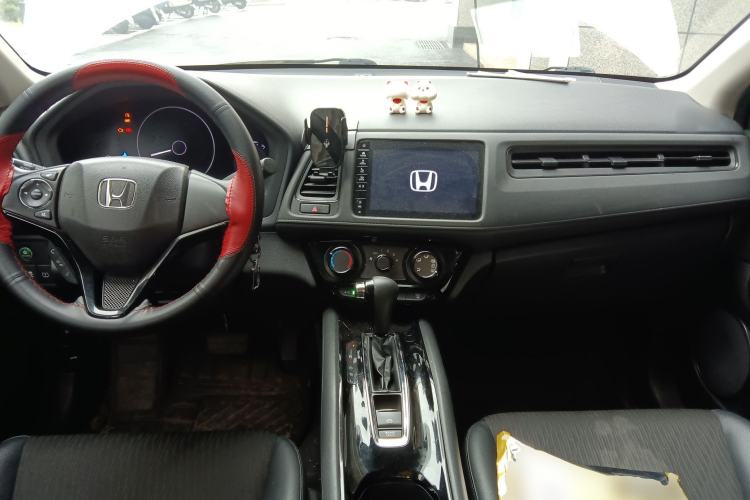 Used Honda Vezel 2022 1.5L CVT Phantom Night Pioneer Edition Center Console