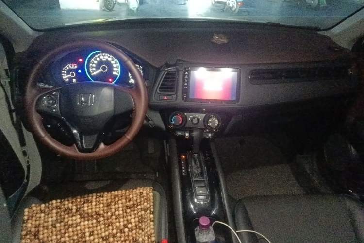 Used Honda Vezel 2022 1.5L CVT Phantom Night Pioneer Edition Center Console