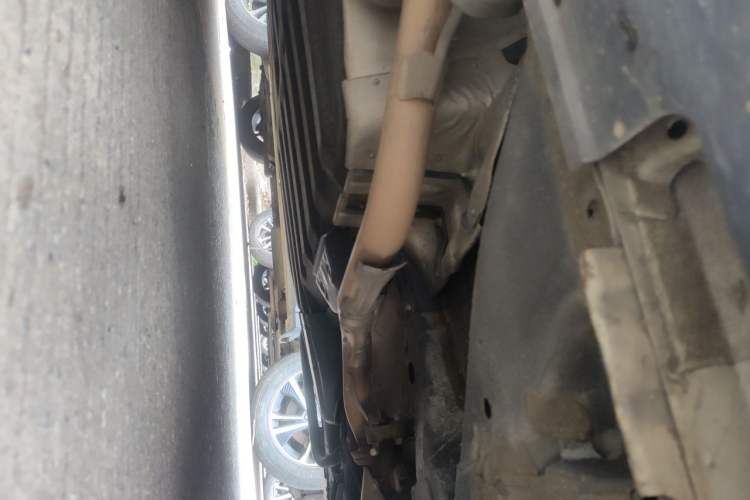 Used Honda Vezel 2022 1.5L CVT Elite Smart Edition Chassis Front Right