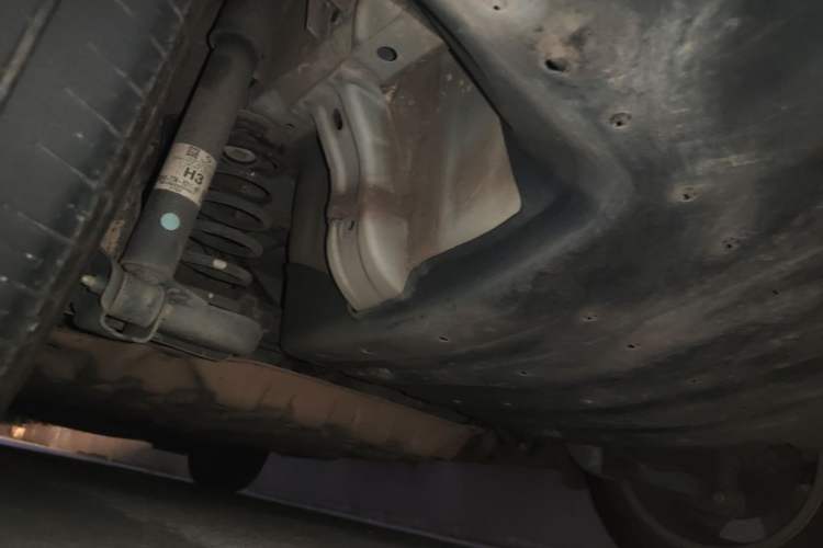 Used Honda Vezel 2022 1.5L CVT Elite Smart Edition Chassis Rear Left