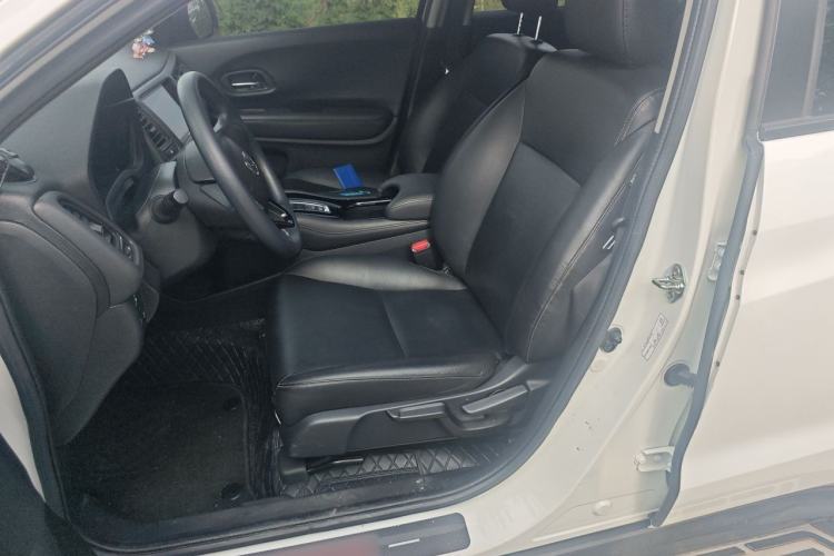 Used Honda Vezel 2022 1.5L CVT Elite Smart Edition Driver Seat