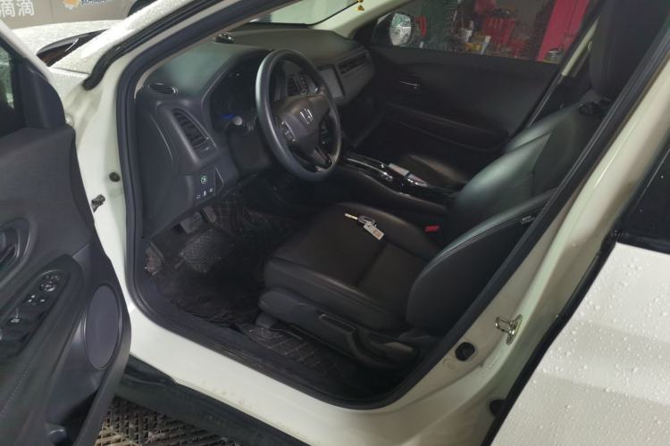 Used Honda Vezel 2022 1.5L CVT Elite Smart Edition Driver Seat