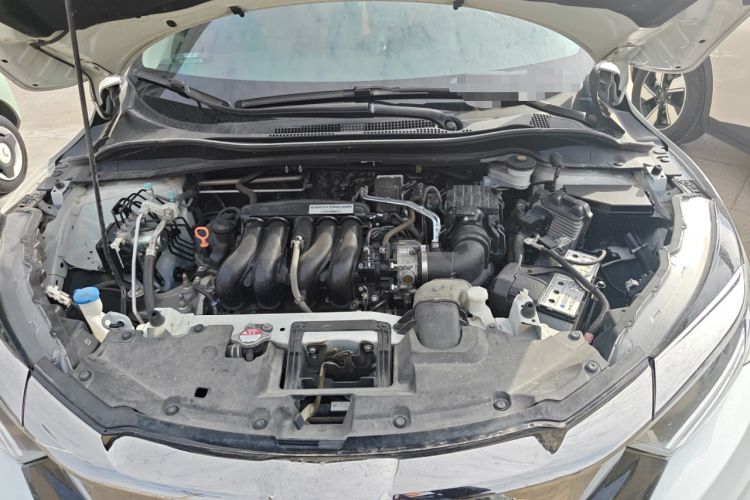 Used Honda Vezel 2022 1.5L CVT Elite Smart Edition Engine Bay