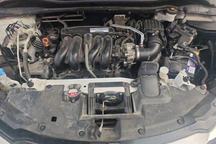 Used Honda Vezel 2022 1.5L CVT Elite Smart Edition Engine Bay
