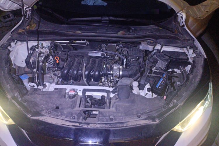 Used Honda Vezel 2022 1.5L CVT Elite Smart Edition Engine Bay