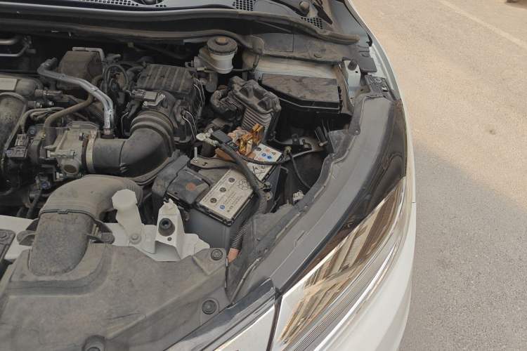 Used Honda Vezel 2022 1.5L CVT Phantom Night Pioneer Edition Engine Bay Left