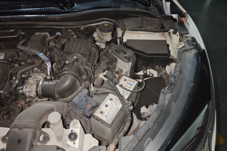 Used Honda Vezel 2022 1.5L CVT Phantom Night Pioneer Edition Engine Bay Left