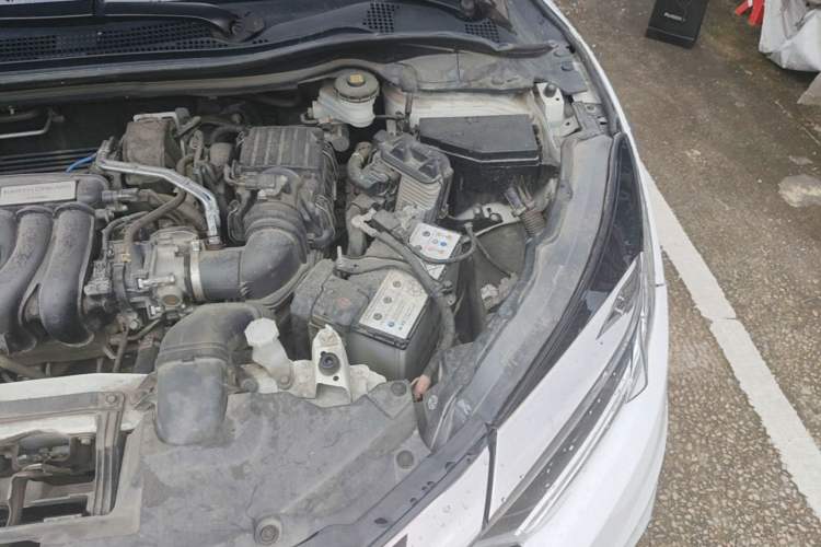 Used Honda Vezel 2022 1.5L CVT Phantom Night Pioneer Edition Engine Bay Left
