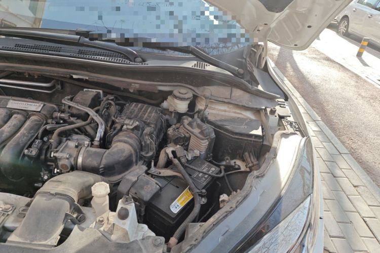 Used Honda Vezel 2022 1.5L CVT Phantom Night Pioneer Edition Engine Bay Left