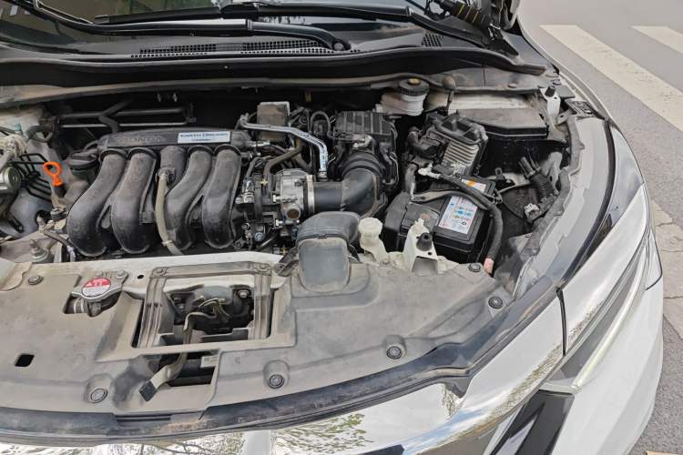 Used Honda Vezel 2022 1.5L CVT Phantom Night Pioneer Edition Engine Bay Left