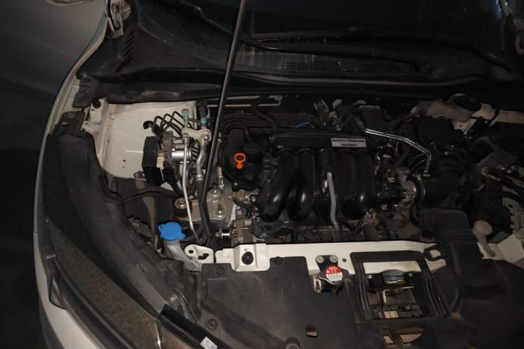 Used Honda Vezel 2022 1.5L CVT Elite Smart Edition Engine Bay Right