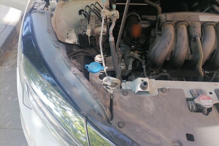 Used Honda Vezel 2022 1.5L CVT Elite Smart Edition Engine Bay Right