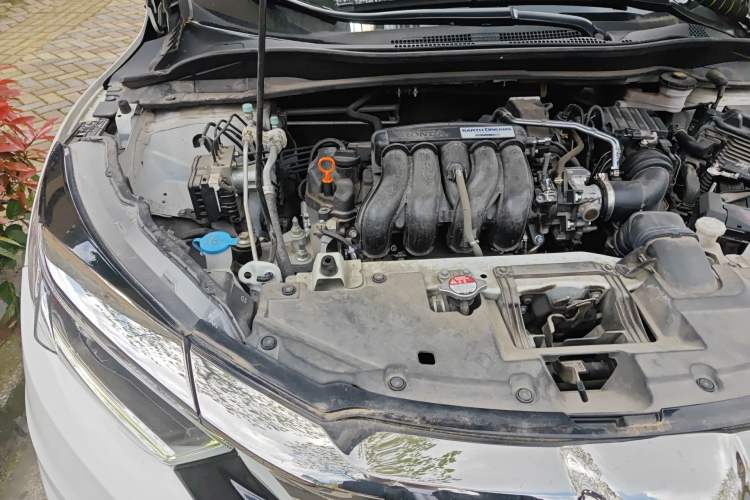 Used Honda Vezel 2022 1.5L CVT Phantom Night Pioneer Edition Engine Bay Right