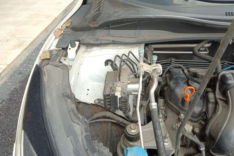 Used Honda Vezel 2022 1.5L CVT Phantom Night Pioneer Edition Engine Bay Right