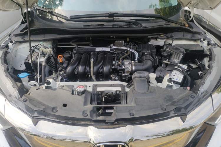 Used Honda Vezel 2022 1.5L CVT Elite Smart Edition Engine Bay