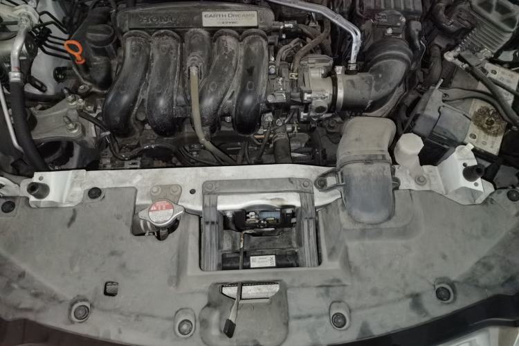 Used Honda Vezel 2022 1.5L CVT Elite Smart Edition Engine Bay