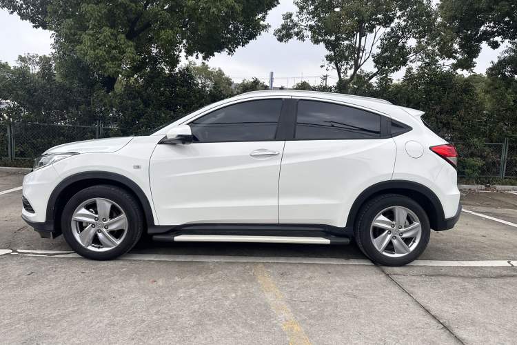 Used Honda Vezel 2022 1.5L CVT Elite Smart Edition Exterior 3