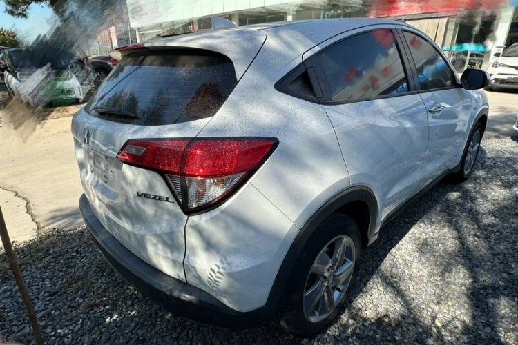 Used Honda Vezel 2022 1.5L CVT Elite Smart Edition Exterior 5