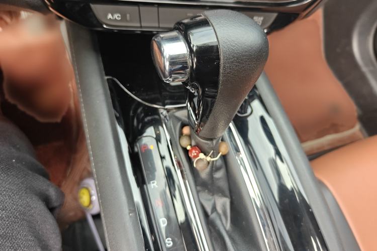 Used Honda Vezel 2022 1.5L CVT Elite Smart Edition Gear Lever