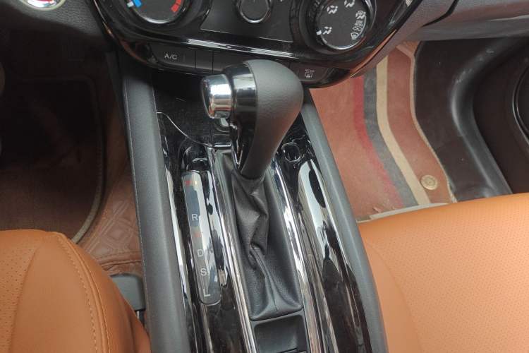Used Honda Vezel 2022 1.5L CVT Phantom Night Pioneer Edition Gear Lever