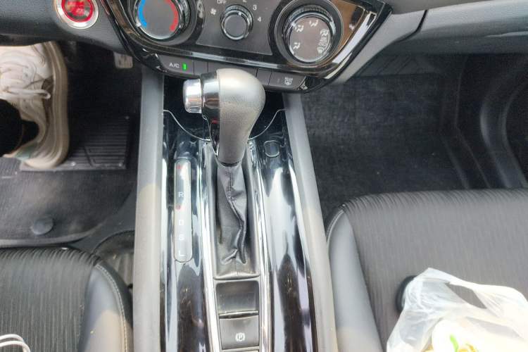 Used Honda Vezel 2022 1.5L CVT Phantom Night Pioneer Edition Gear Lever