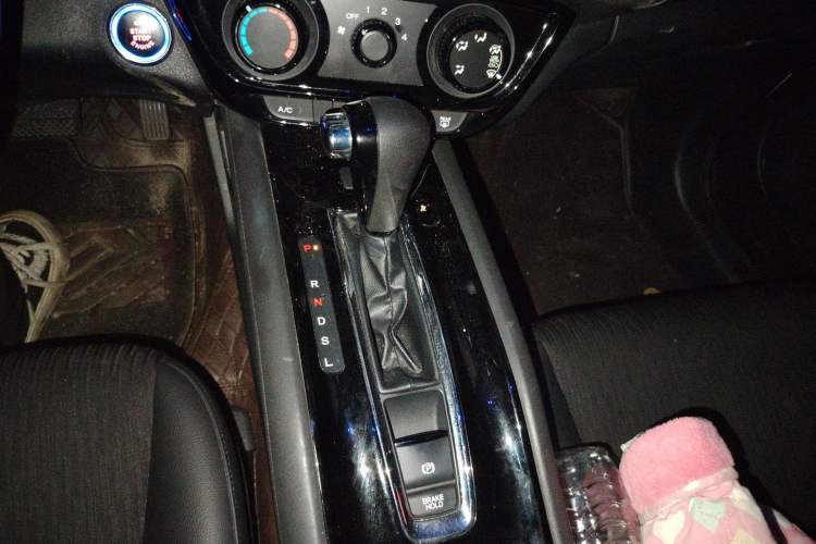 Used Honda Vezel 2022 1.5L CVT Phantom Night Pioneer Edition Gear Lever