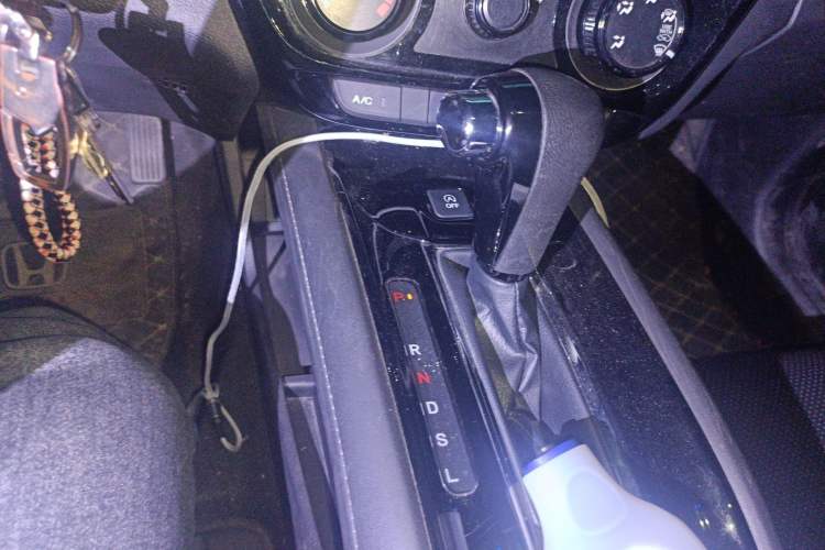 Used Honda Vezel 2022 1.5L CVT Elite Smart Edition Gear Lever