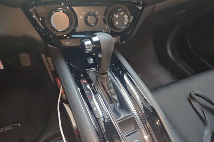 Used Honda Vezel 2022 1.5L CVT Phantom Night Pioneer Edition Gear Lever