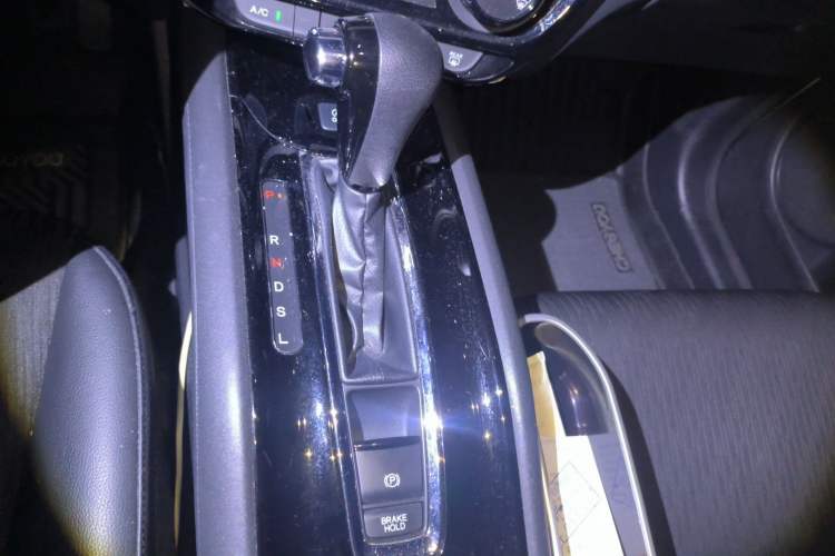 Used Honda Vezel 2022 1.5L CVT Phantom Night Pioneer Edition Gear Lever