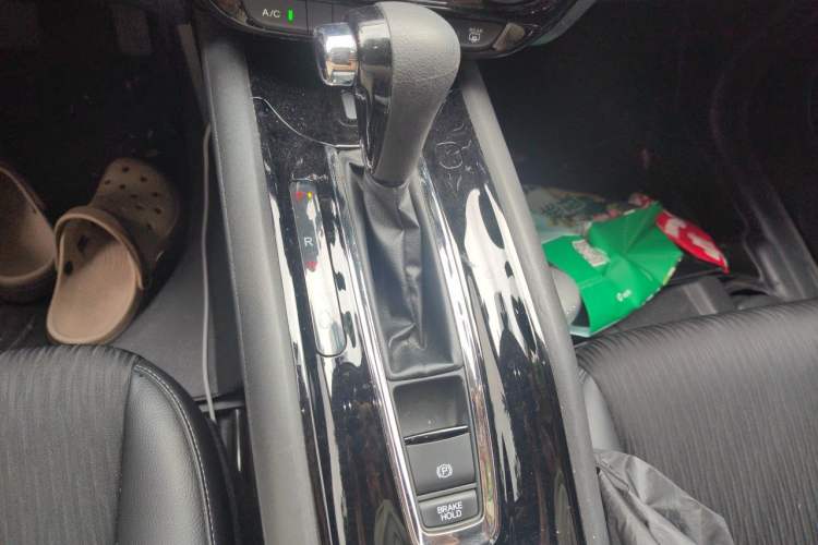 Used Honda Vezel 2022 1.5L CVT Phantom Night Pioneer Edition Gear Lever