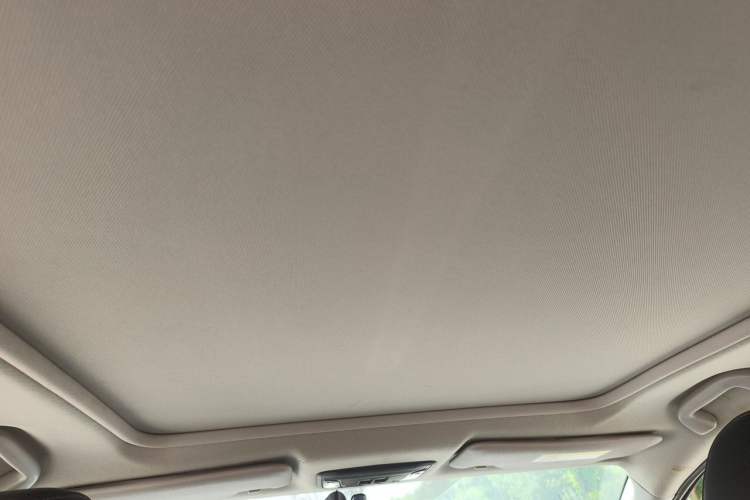 Used Honda Vezel 2022 1.5L CVT Phantom Night Pioneer Edition Headliner
