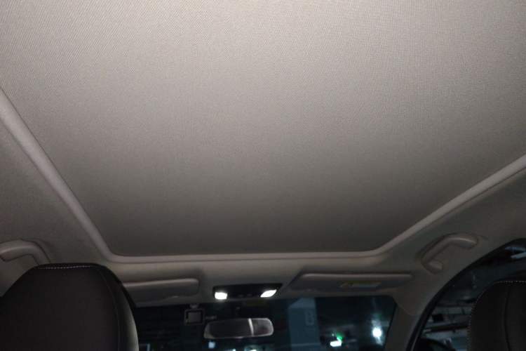 Used Honda Vezel 2022 1.5L CVT Phantom Night Pioneer Edition Headliner