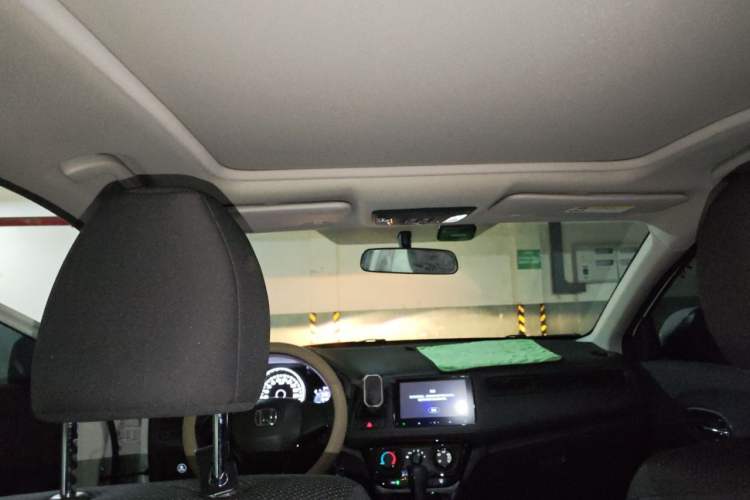 Used Honda Vezel 2022 1.5L CVT Elite Smart Edition Headliner