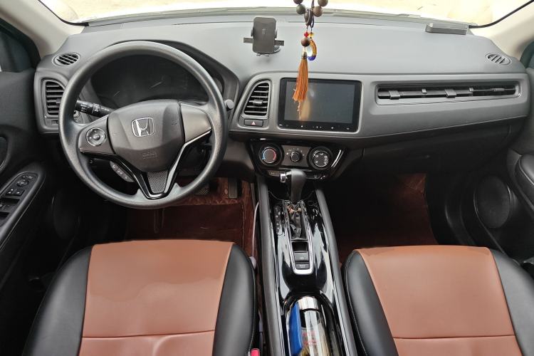 Used Honda Vezel 2022 1.5L CVT Elite Smart Edition Interior 2