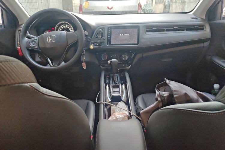 Used Honda Vezel 2022 1.5L CVT Phantom Night Pioneer Edition Interior 2