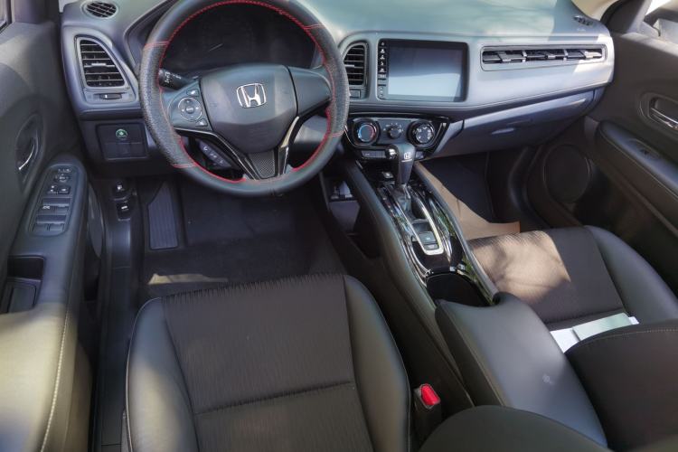 Used Honda Vezel 2022 1.5L CVT Phantom Night Pioneer Edition Interior 2