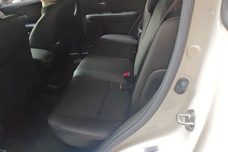 Used Honda Vezel 2022 1.5L CVT Phantom Night Pioneer Edition Interior 4