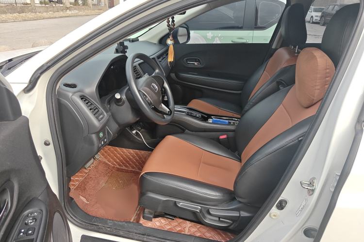 Used Honda Vezel 2022 1.5L CVT Elite Smart Edition Left Front Seat