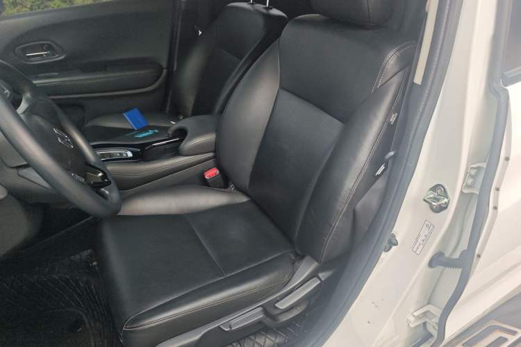 Used Honda Vezel 2022 1.5L CVT Elite Smart Edition Left Front Seat