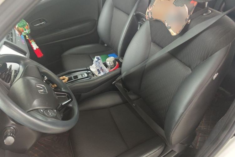 Used Honda Vezel 2022 1.5L CVT Phantom Night Pioneer Edition Left Front Seat