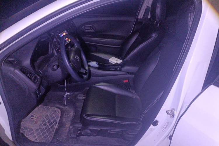Used Honda Vezel 2022 1.5L CVT Elite Smart Edition Left Front Seat