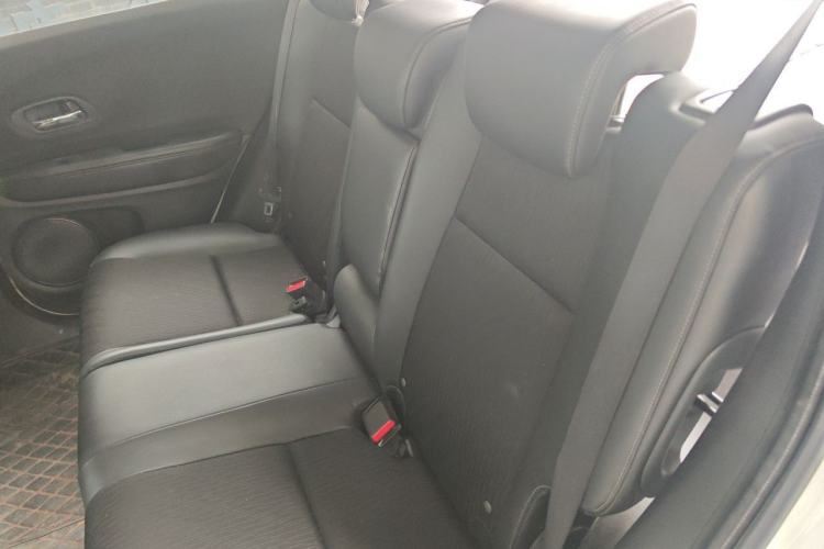 Used Honda Vezel 2022 1.5L CVT Phantom Night Pioneer Edition Left Rear Seat