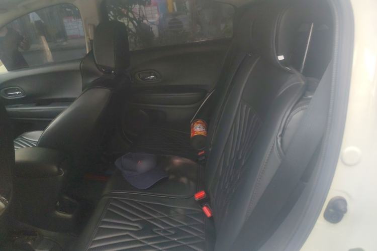 Used Honda Vezel 2022 1.5L CVT Phantom Night Pioneer Edition Left Rear Seat