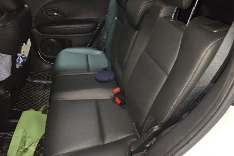 Used Honda Vezel 2022 1.5L CVT Phantom Night Pioneer Edition Left Rear Seat