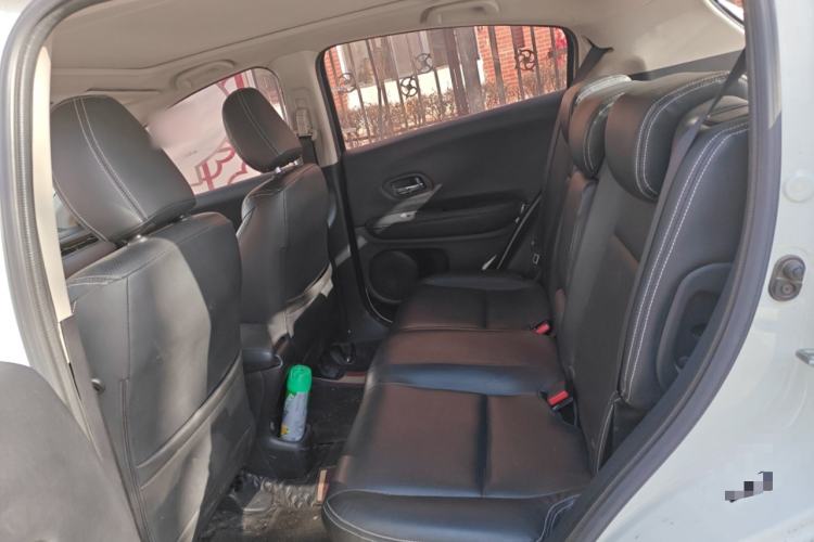 Used Honda Vezel 2022 1.5L CVT Phantom Night Pioneer Edition Left Rear Seat
