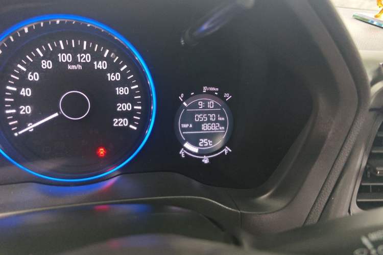 Used Honda Vezel 2022 1.5L CVT Phantom Night Pioneer Edition Odometer Close Up