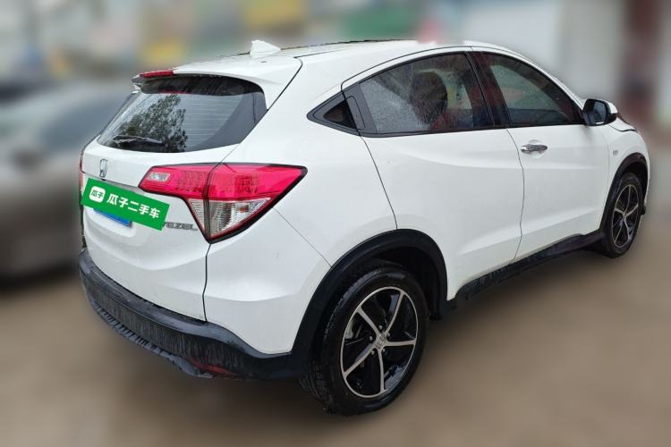 Used Honda Vezel 2022 1.5L CVT Phantom Night Pioneer Edition Rear Right 45 Deg