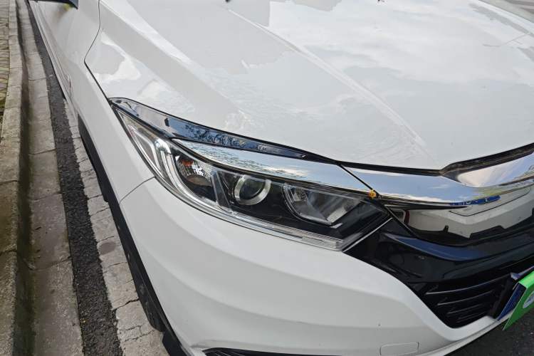 Used Honda Vezel 2022 1.5L CVT Phantom Night Pioneer Edition Right Front Headlight